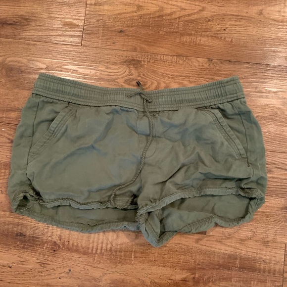 Size medium shorts from Loft. - Picture 5 of 5